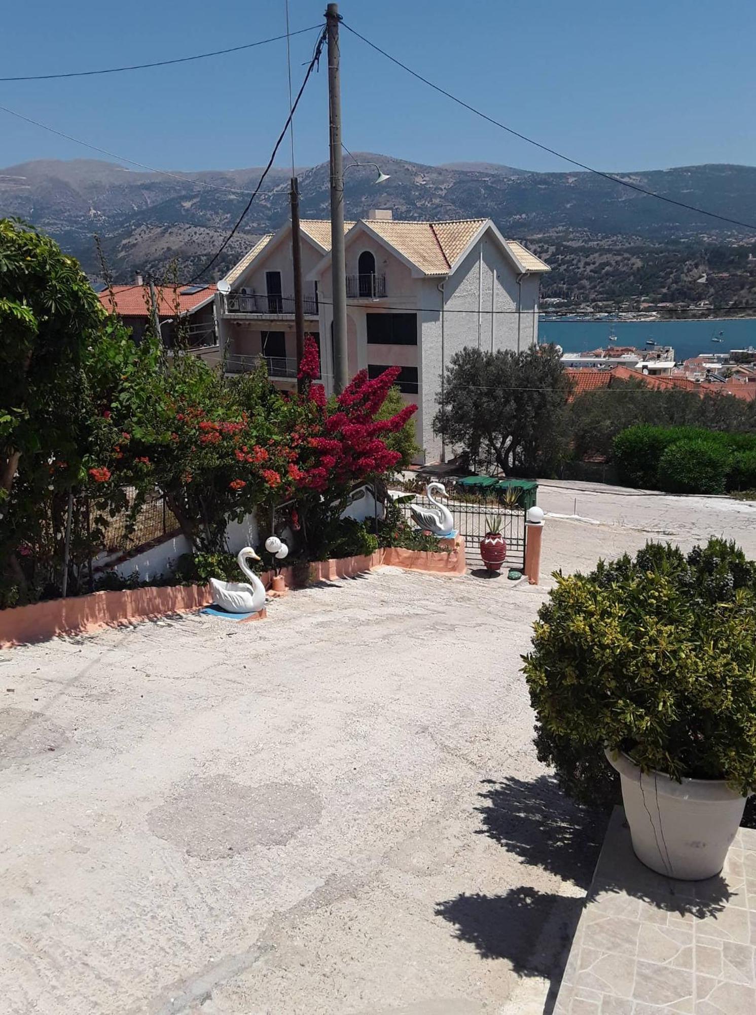 Elenh House Apartman Argosztóli Kültér fotó